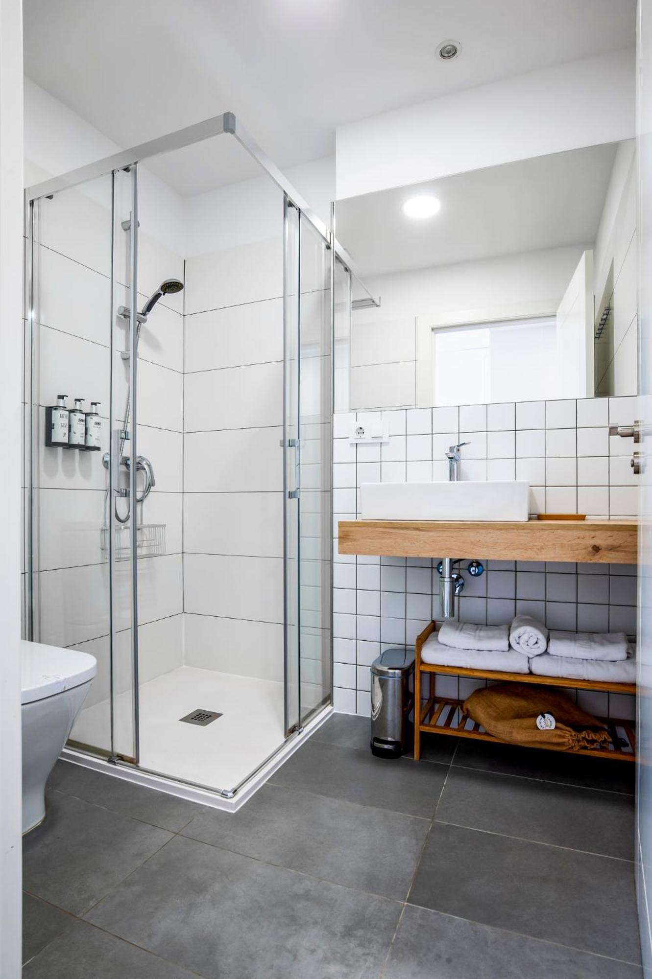 Snoe Hotel Camino Do Eume Apartamentos Puentedeume Ngoại thất bức ảnh